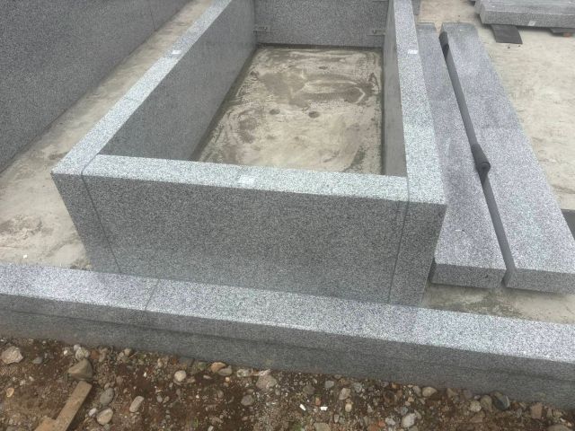 桑名市佛眼院　永代供養墓工事　㉞個別墓外柵設置